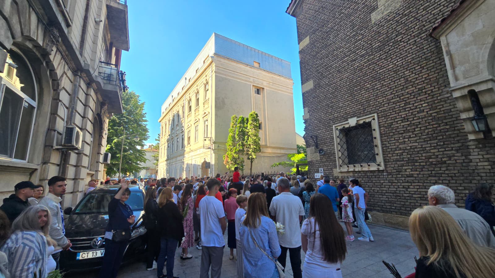 Sărbătoarea Crinilor la Constanța