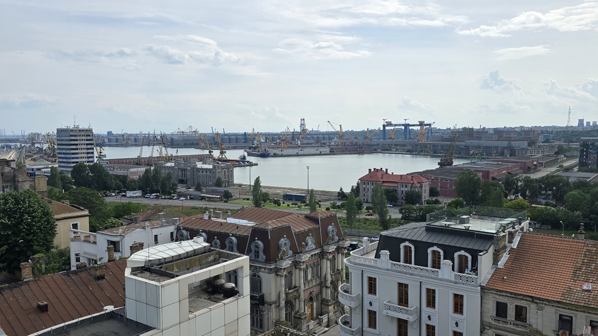 Zona-Peninsulara-panorama-Portul-Constanta-Casa-cu-Lei-cladirea-ANR-Gara-Maritima-acvatoriul-Portului-Constanta-ZA