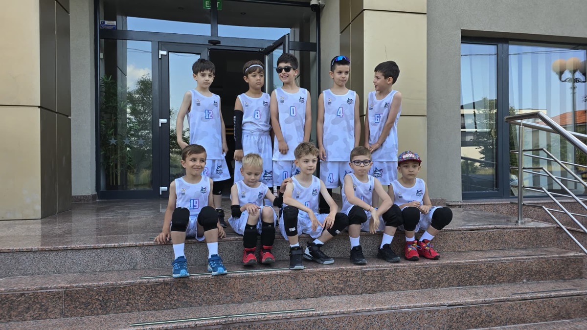 FOTO Povestea emoționantă a micilor CRUISERS care au cucerit inimile tuturor la BabyBaschet Costinești 2026: Mulți dintre ei nu depășesc un metru în înălțime, dar au demonstrat că ambiția și curajul nu se măsoară în centimetri