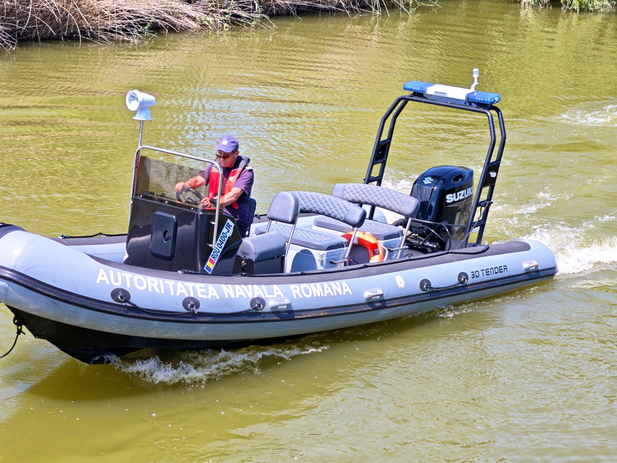 FOTO Autoritatea Navală Română, verificări în domeniul agrementului nautic. Amenzi de 190.000 de lei pe Dunăre și pe mare: ce au descoperit inspectorii navali în luna iunie