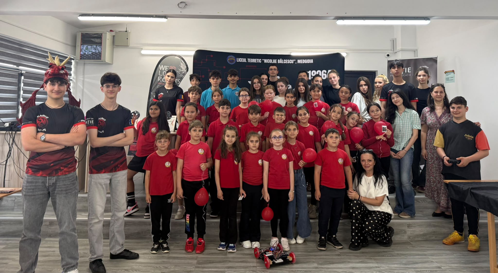 FOTO Liceul Teoretic Nicolae Bălcescu din Medgidia a găzduit azi evenimentul STEM Connect 2026