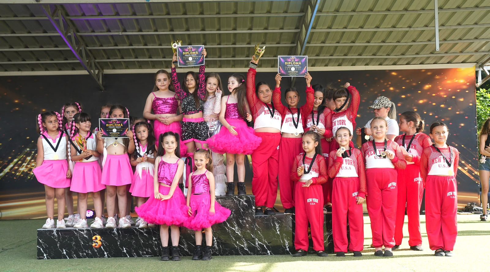 FOTO Future Fest 2026 a reunit la Mihail Kogălniceanu peste 450 de dansatori în primul festival cu jurizare live din România