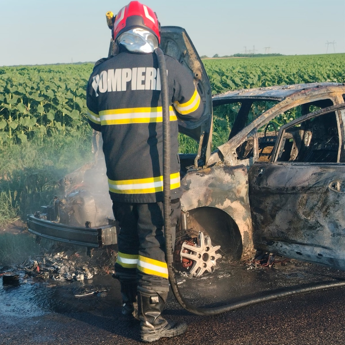 incendiu autoturism Văleni Șipote