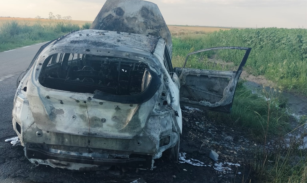 incendiu autoturism Văleni Șipote