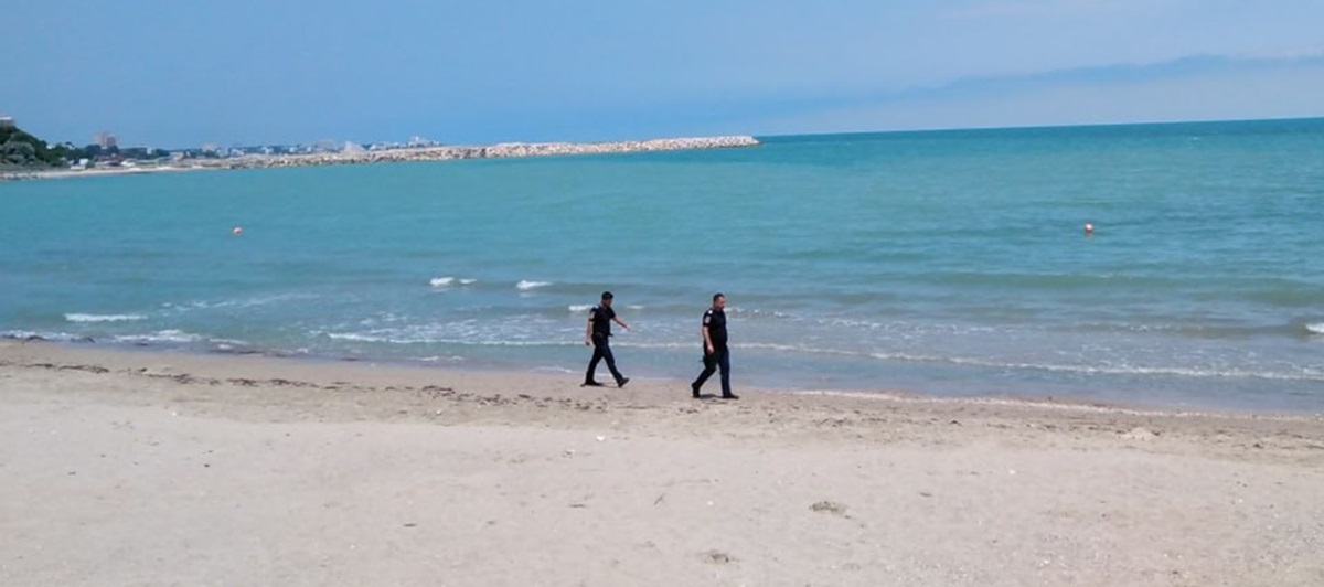Peste 1000 de persoane au fost evacuate de pe plajele din Mangalia, Costinești, Tuzla, Eforie Nord, Eforie Sud, Saturn Venus și Cap Aurora