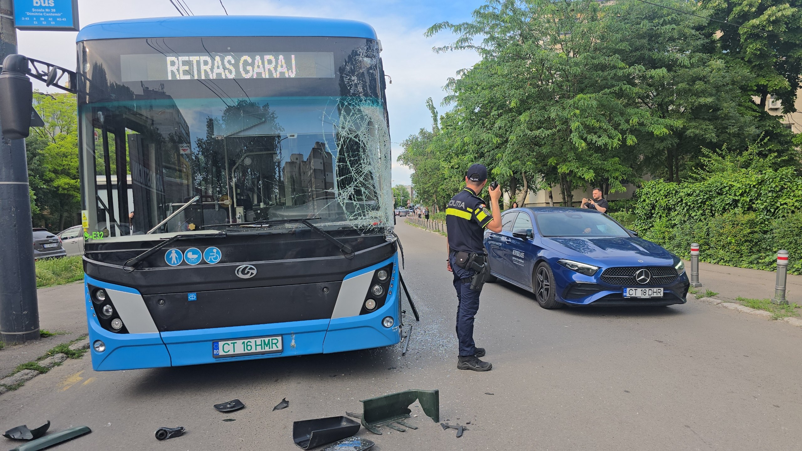 CT BUS autobuz implicat în accident