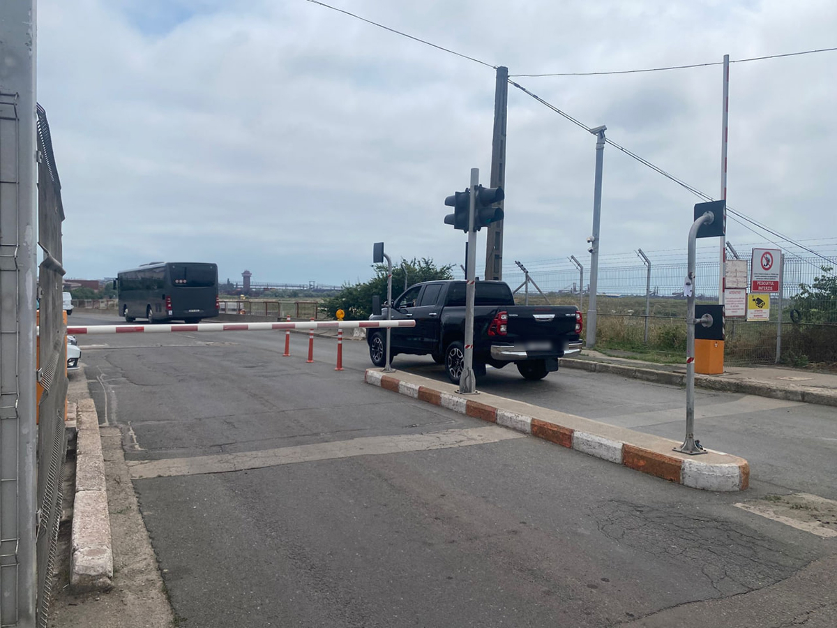 Angajații din Portul Constanța, evacuați