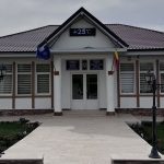 Preșcolarii și elevii din comuna Gârliciu primesc ghiozdane și rechizite, la începutul anului școlar! Ce spune primarul Anica Tufă