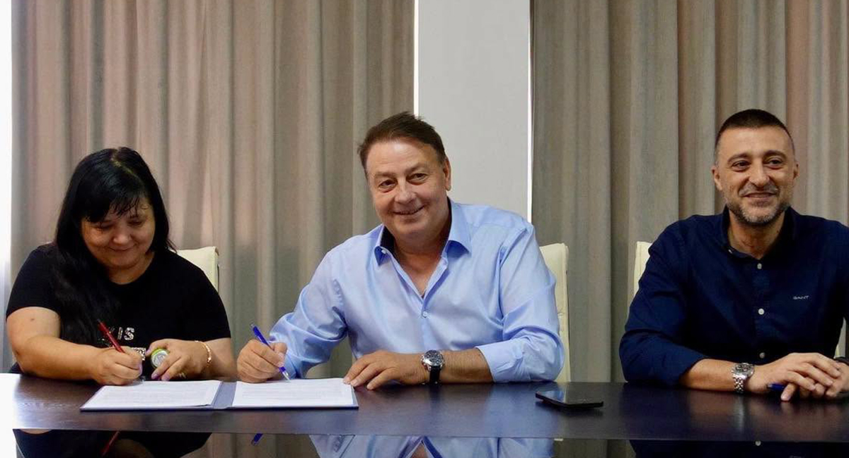 FOTO Președintele CJC, Florin Mitroi a semnat contractul pentru modernizarea DJ 393, tronsonul Techirghiol–Arsa: Continui să construiesc un județ mai bine conectat
