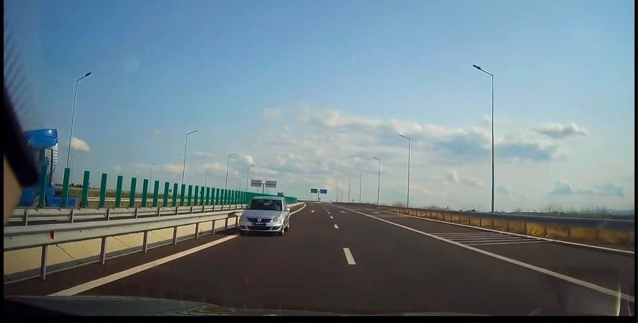 Polițiștii l-au găsit pe șoferul care a mers pe contrasens pe Autostrada A7: Cine este și ce sancțiune a primit