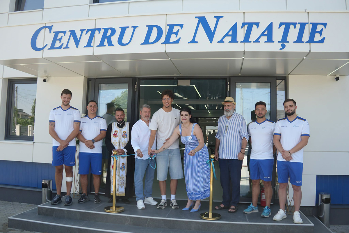 FOTO Centru ultramodern de natație la Cumpăna: Aquamarine Swim Club dispune de un bazin semiolimpic, cu trei culoare de înot