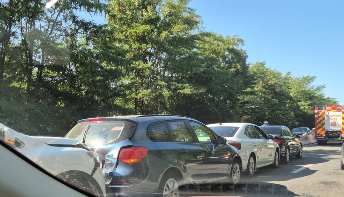Accident în LANȚ între 23 August și Costinești! Patru mașini, avariate