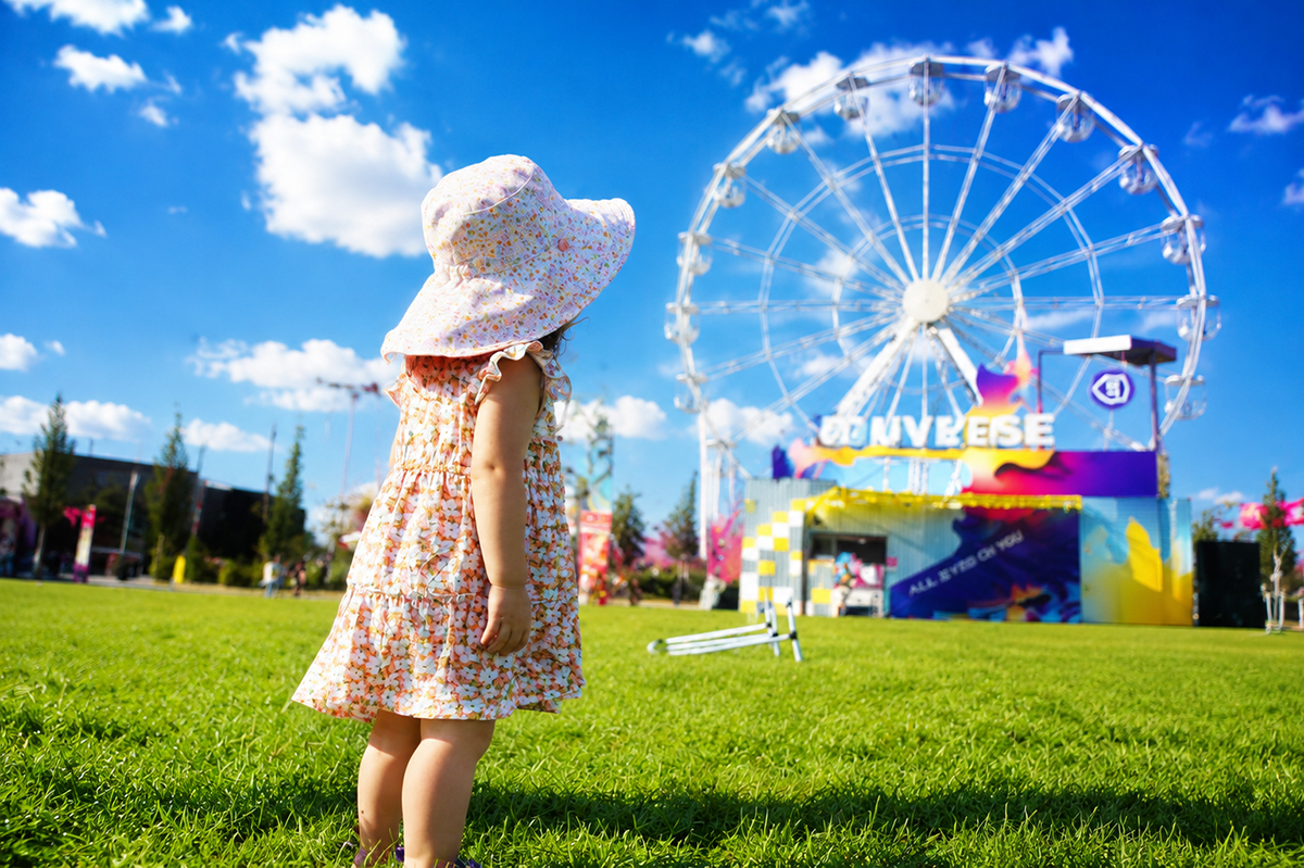 FOTO Peste 700.000 de vizitatori în primele două săptămâni. NIBIRU extinde programul dedicat familiilor și anunță Family Fest.