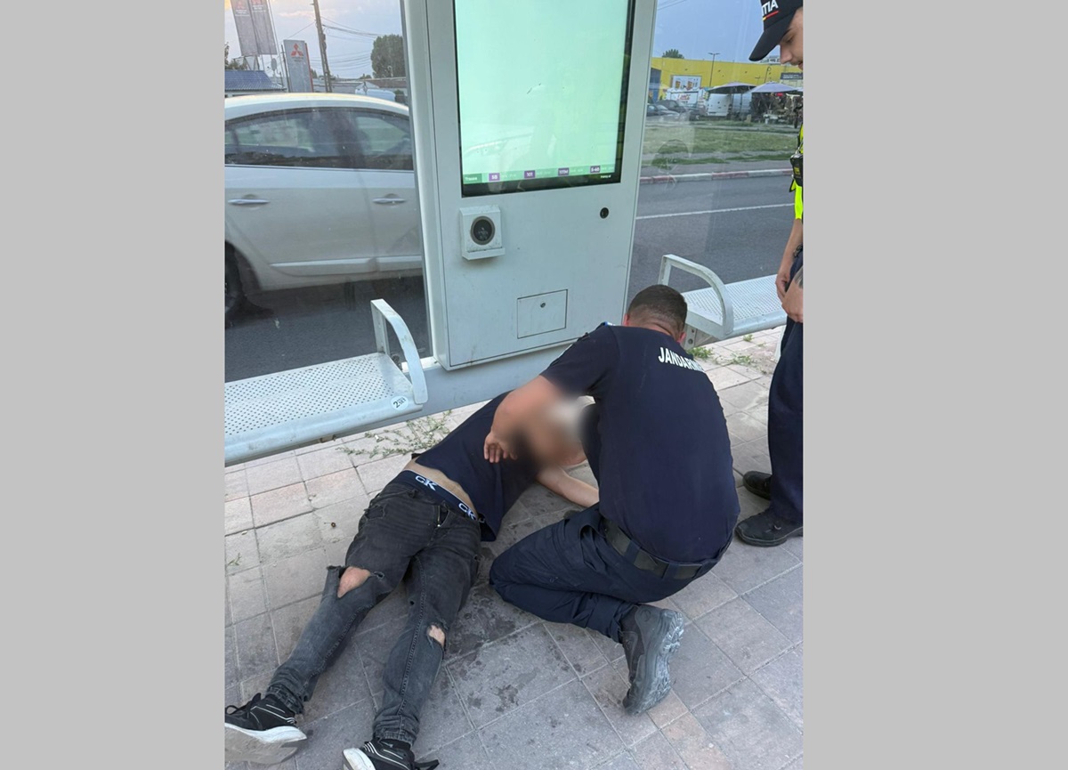 Alertă pe șoseaua Mangaliei din Constanța! Doi jandarmi aflați în drum spre casă au acordat primul ajutor unei persoane inconștiente
