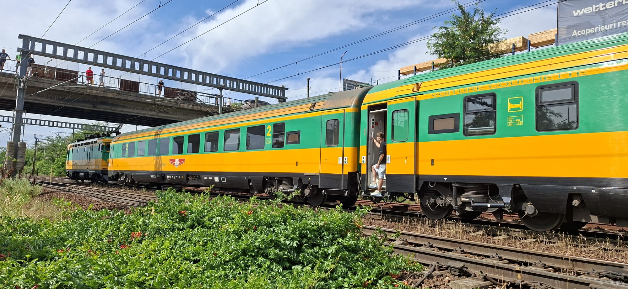 Copil de șapte ani, LOVIT de tren lângă Fetești: Circulația feroviară către litoral este RESTRICȚIONATĂ