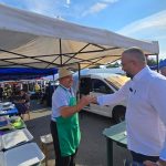 VIDEO Senatorul AUR Nicolae Vlahu, discuții cu cetățenii la Târgul de la General Scărișoreanu: Producătorii s-au săturat de taxele mari și impozitele majorate ale Guvernului Bolojan