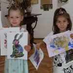 Copiii au descoperit magia monotipiei la Muzeul de Artă Constanța. Atelier creativ plin de culoare și imaginație