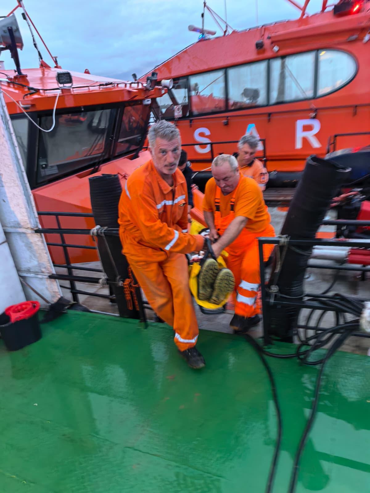 Autoritatea Navală Română: Incendiul de la bordul GAS LISBON nu reprezintă un risc pentru populație