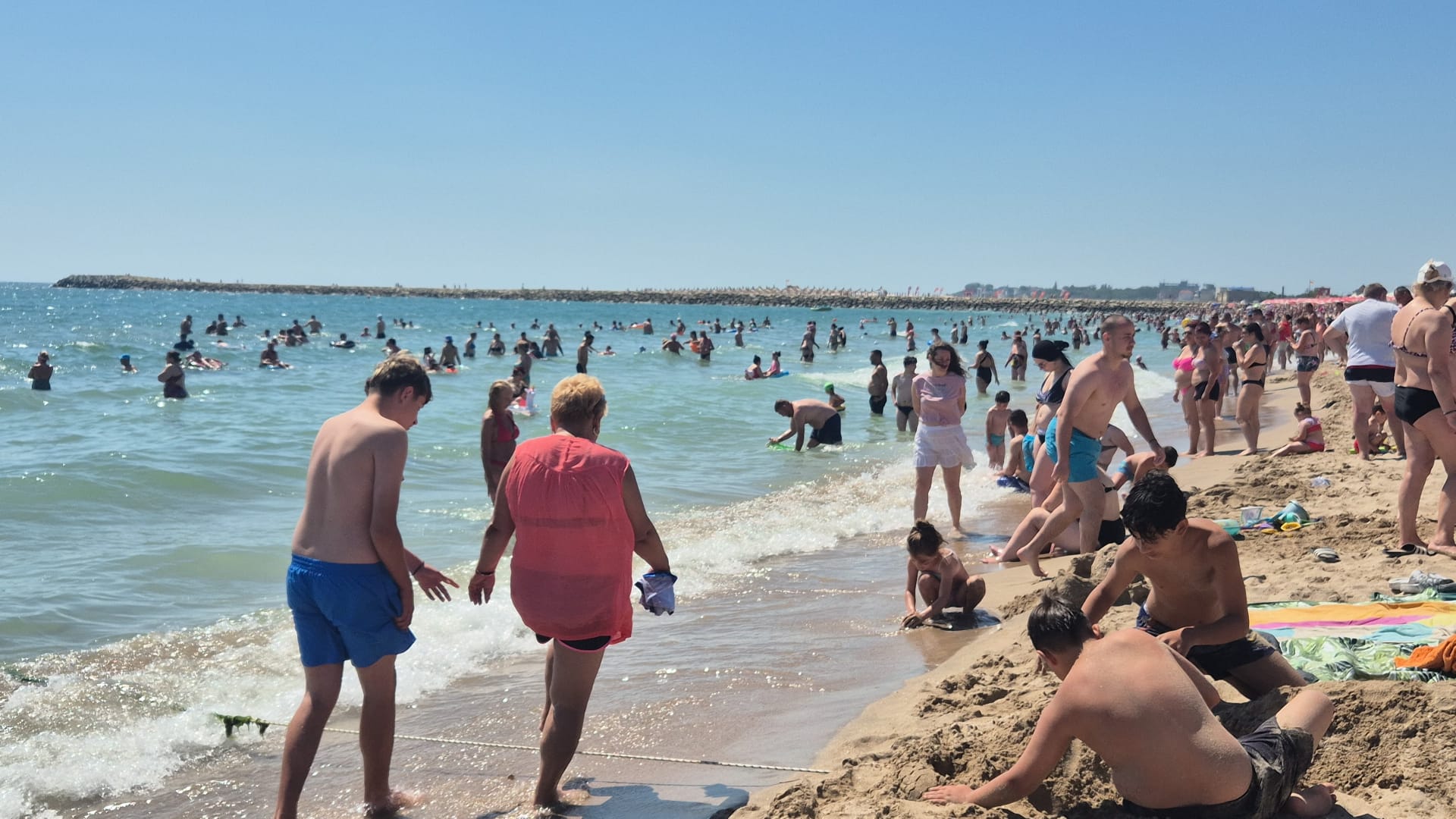 Dobrogea rămâne sub Cod galben de CANICULĂ: Ne așteaptă o nouă noapte tropicală! Vezi aici recomandările DSU