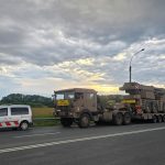 Atenție, șoferi: Convoi militar pe DN2A, la trecerea de pod de la Giurgeni!