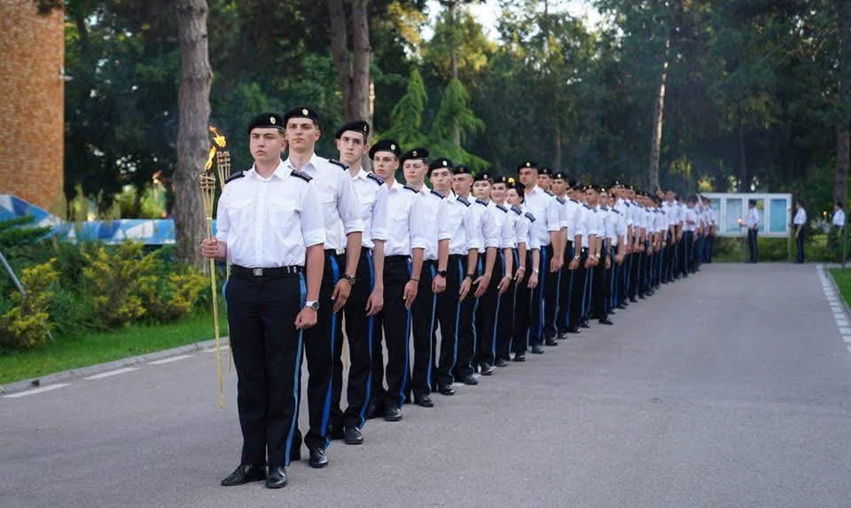 Promoția Constantin Brâncuși de la Colegiul Național Militar Alexandru Ioan Cuza a trecut cu brio de Bac: Aproape 30 de note peste 9,5!