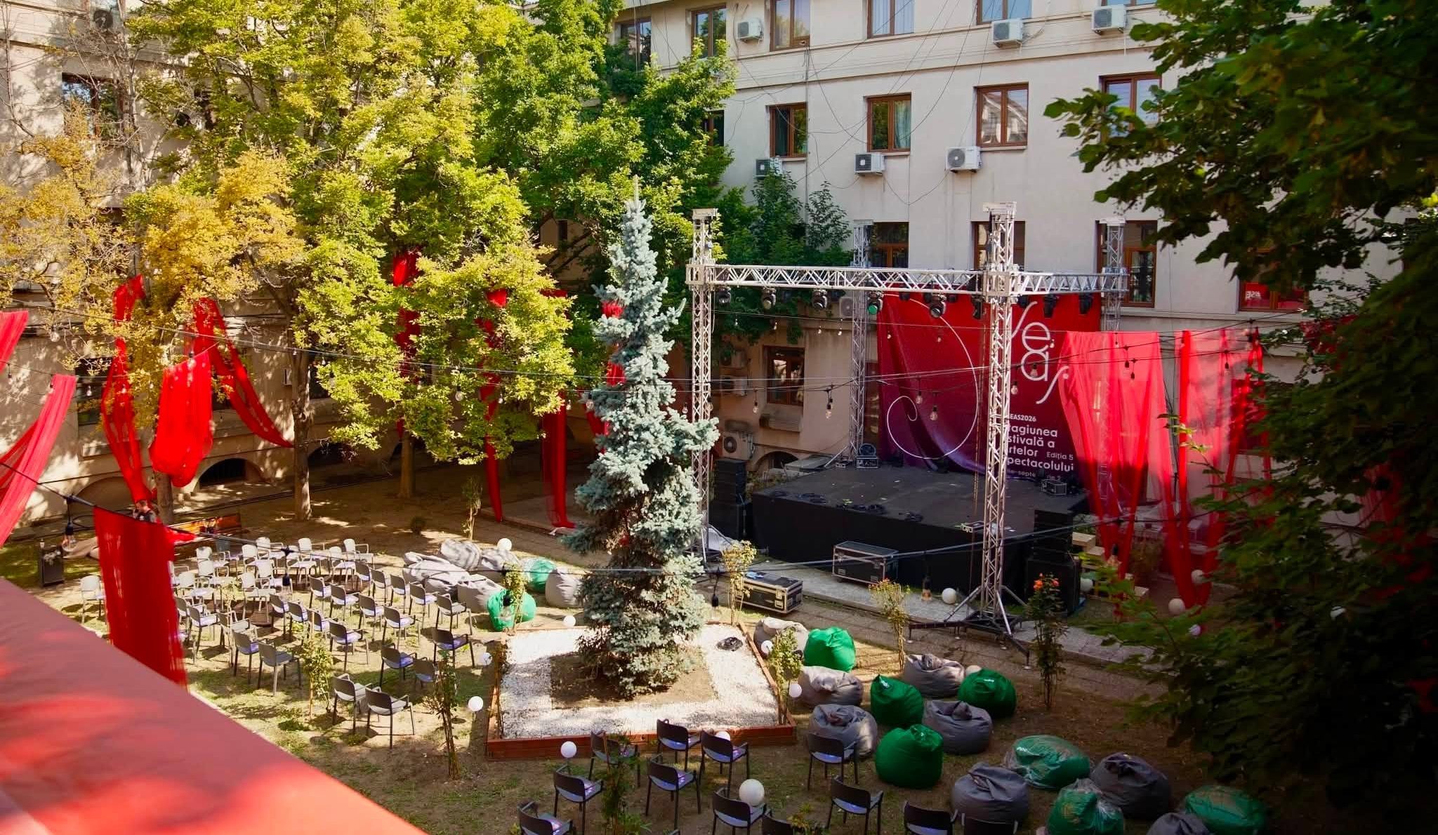 FOTO Curtea interioară a Consiliului Județean Constanța, pregătită să primească publicul SEAS!