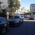 CT BUS anunță că linia 102 a fost deviată temporar în Faleză Nord. Mașinile parcate blochează circulația autobuzelor