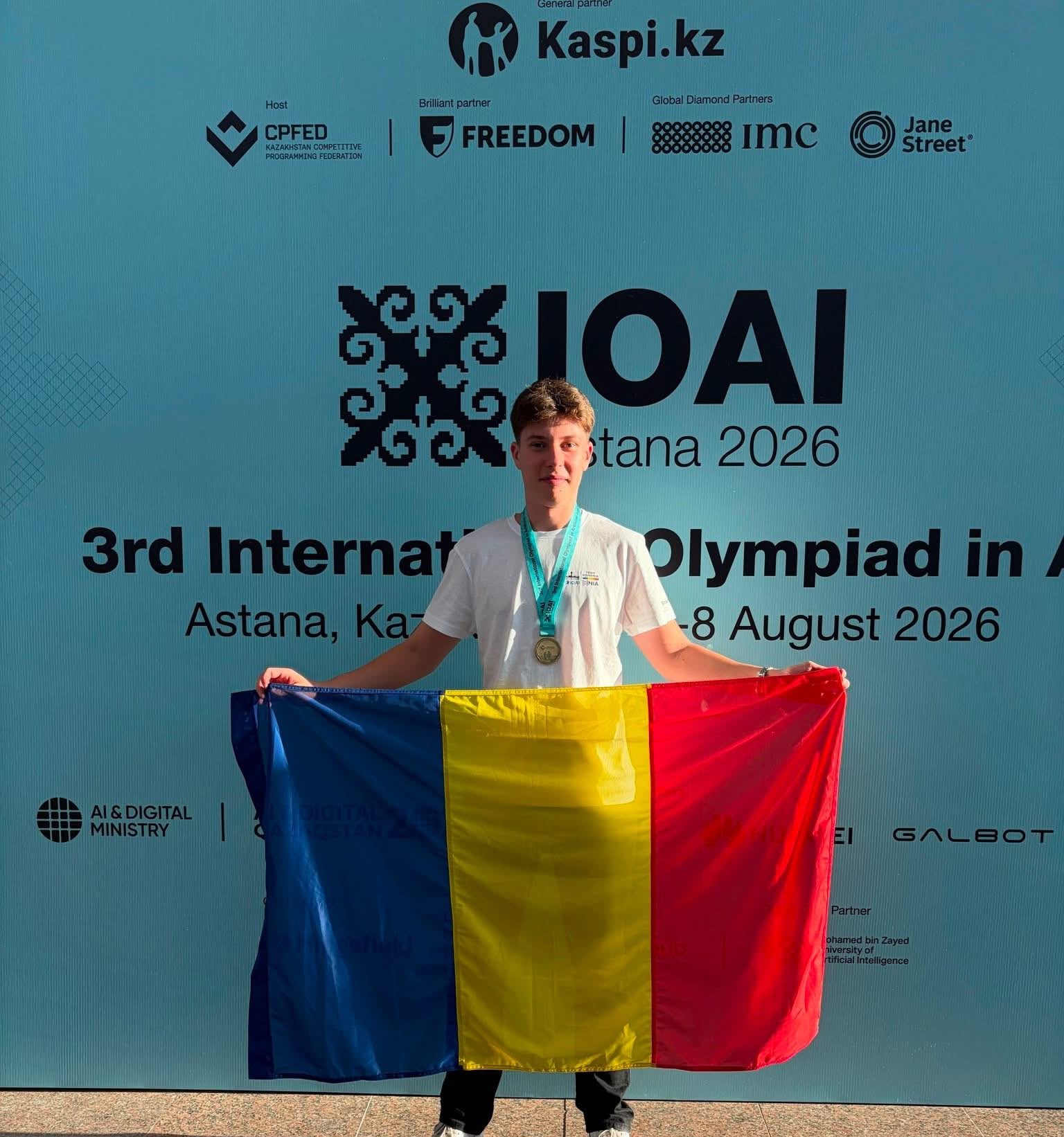Alexandru Thury-Burileanu, de la Colegiul Național Mircea cel Bâtrân Constanța, este unul din cei trei elevi români medaliați cu AUR la Olimpiada Internaționala de AI, din Astana, Kazakhstan