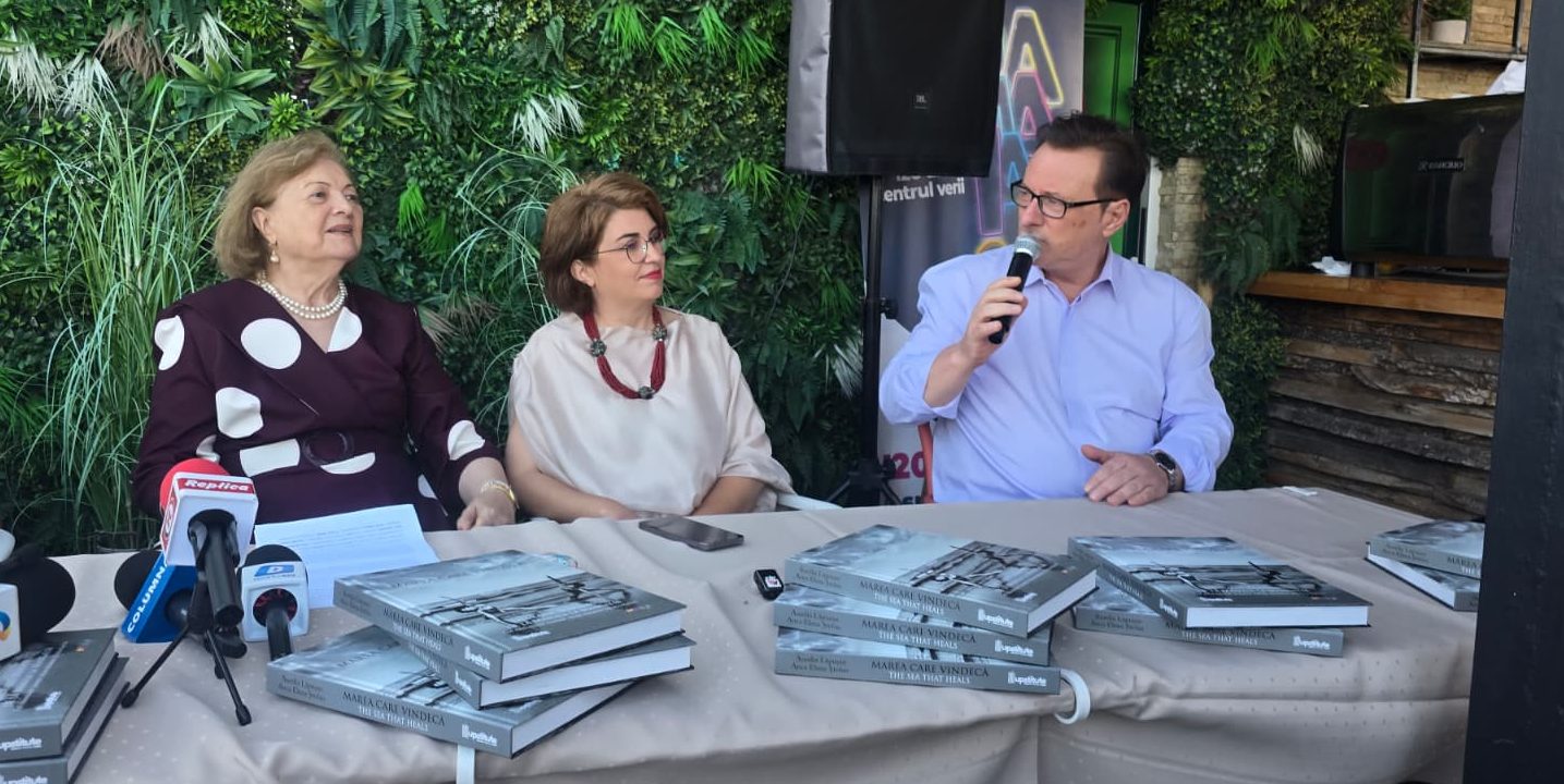 FOTO VIDEO Aurelia Lăpușan și Anca Elena Ștefan lansează volumul Marea care vindecă. Litoralul românesc de la Mamaia la Mangalia: O provocare lansată de George Măndilă, președintele OMD Mamaia Constanța