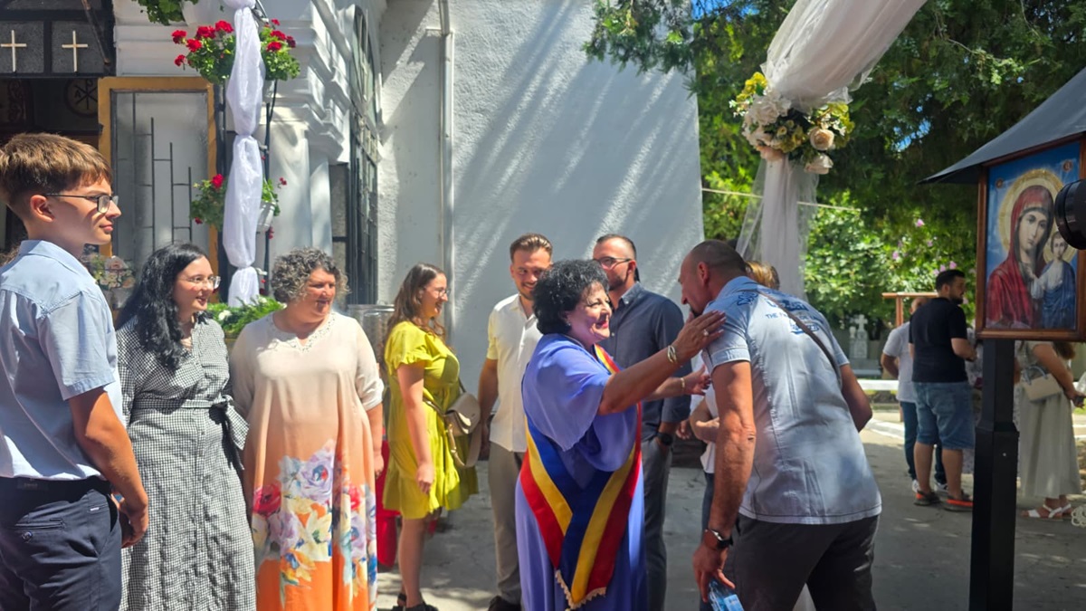Cumpăna Mariana Gâju ÎPS Teodosie