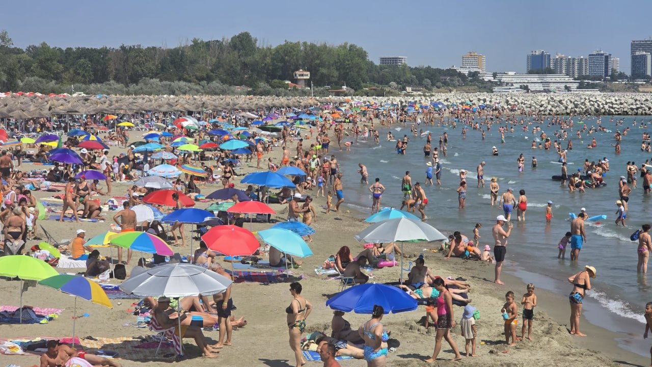 Puhoi de turiști în acest week-end pe litoral. Corina Martin, președinta RESTO: 100% grad de ocupare și peste 200.000 de turiști