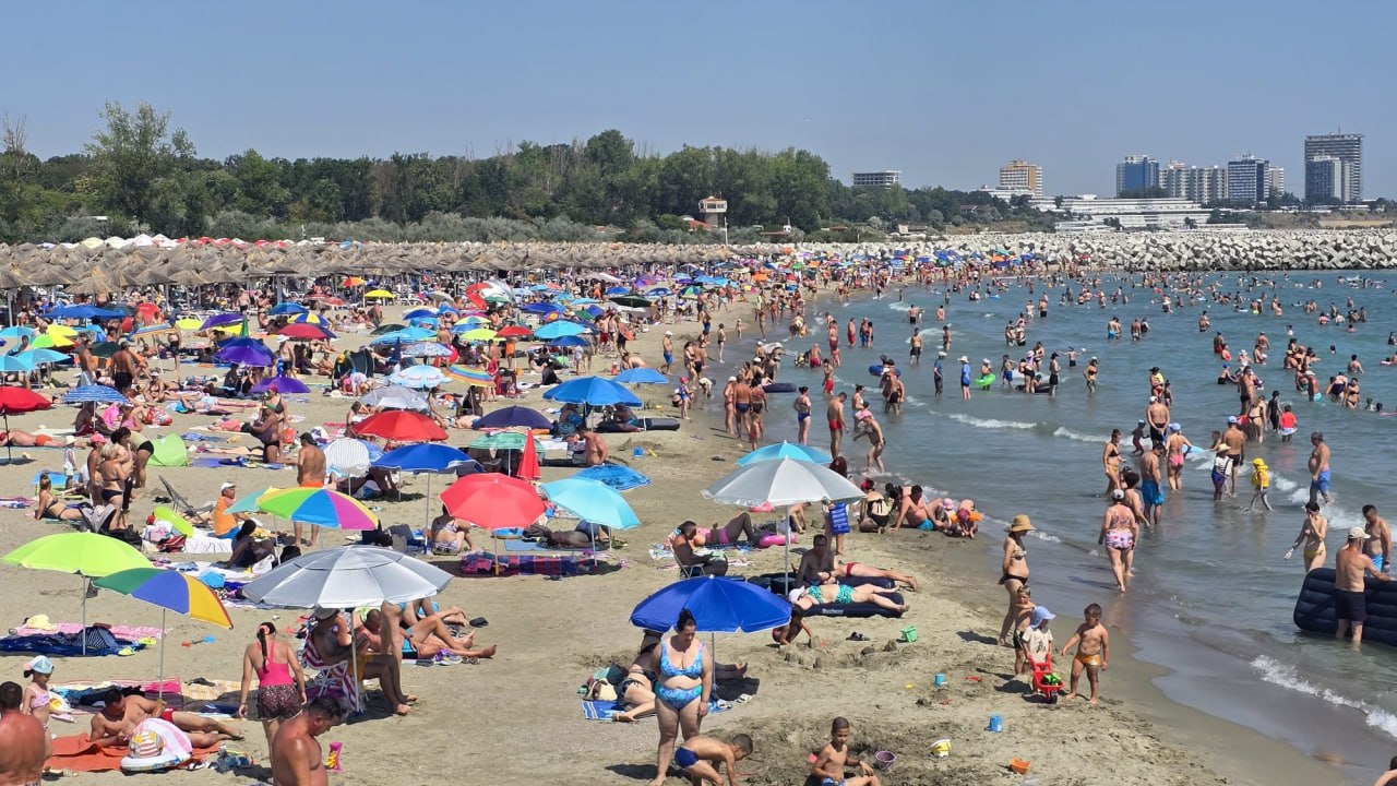 Cazări FALSE în stațiunile de pe litoralul Mării Negre, acuză procurorii! Un bărbat și o femeie, trimiși în judecată pentru înșelăciune. Sunt zeci de victime