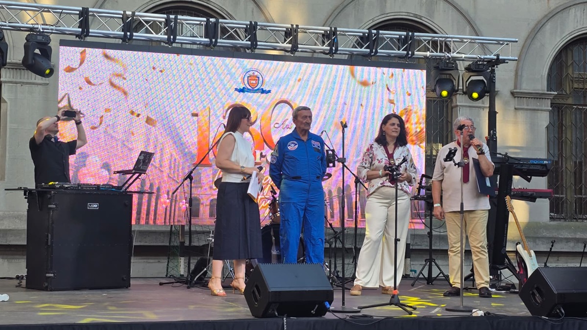 LIVE FOTO VIDEO Ziua Mircistului, eveniment important în istoria învățământului din Constanța! Iată cine este prezent la aniversarea a 130 de ani de la înființarea Colegiului Mircea cel Bătrân