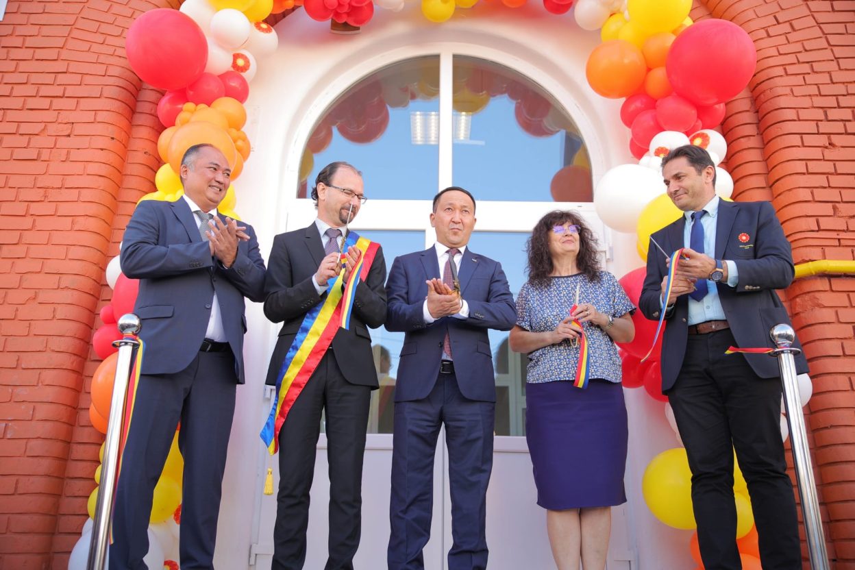 FOTO Rompetrol și Primăria Municipiului Ploiești inaugurează o nouă școală primară pentru comunitate