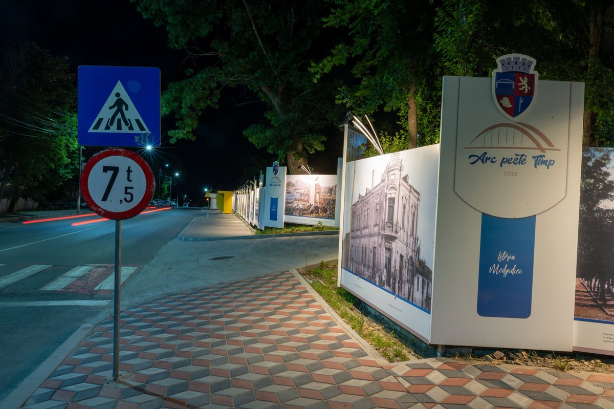 Primăria Medgidia expoziția Arc peste Timp