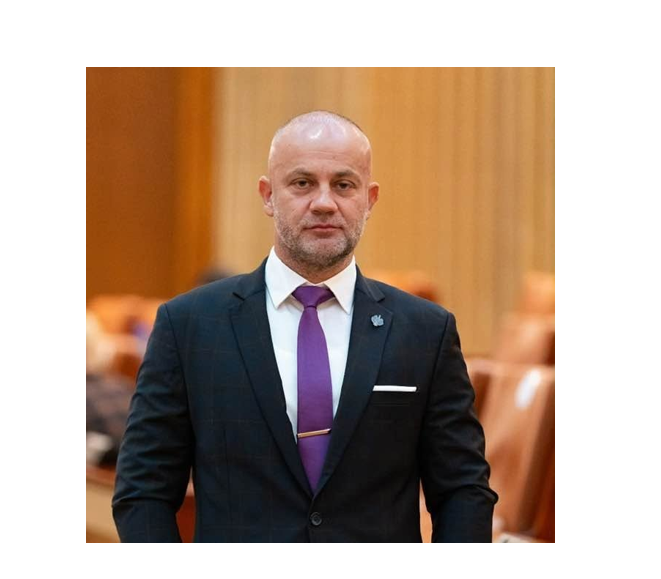 Deputatul AUR Constanța, Cosmin Hristu, după retragerea de pe ordinea de zi a proiectului privind munca part-time: Am văzut din nou diferența dintre promisiuni și fapte!