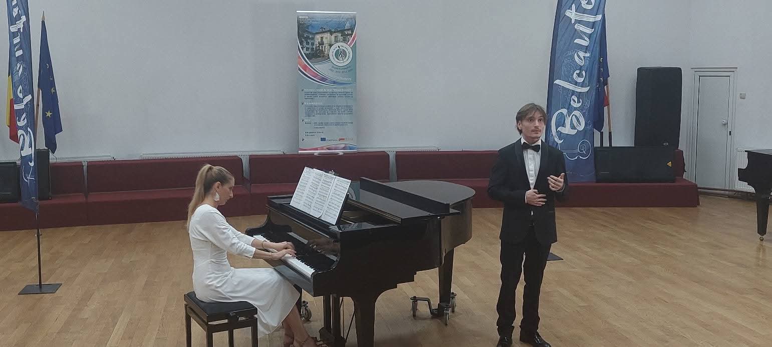 Rădulescu Andrei a obținut Premiul al III-lea la cea de-a V-a ediție a Festivalului–concurs național de muzică clasică „Belcanto”