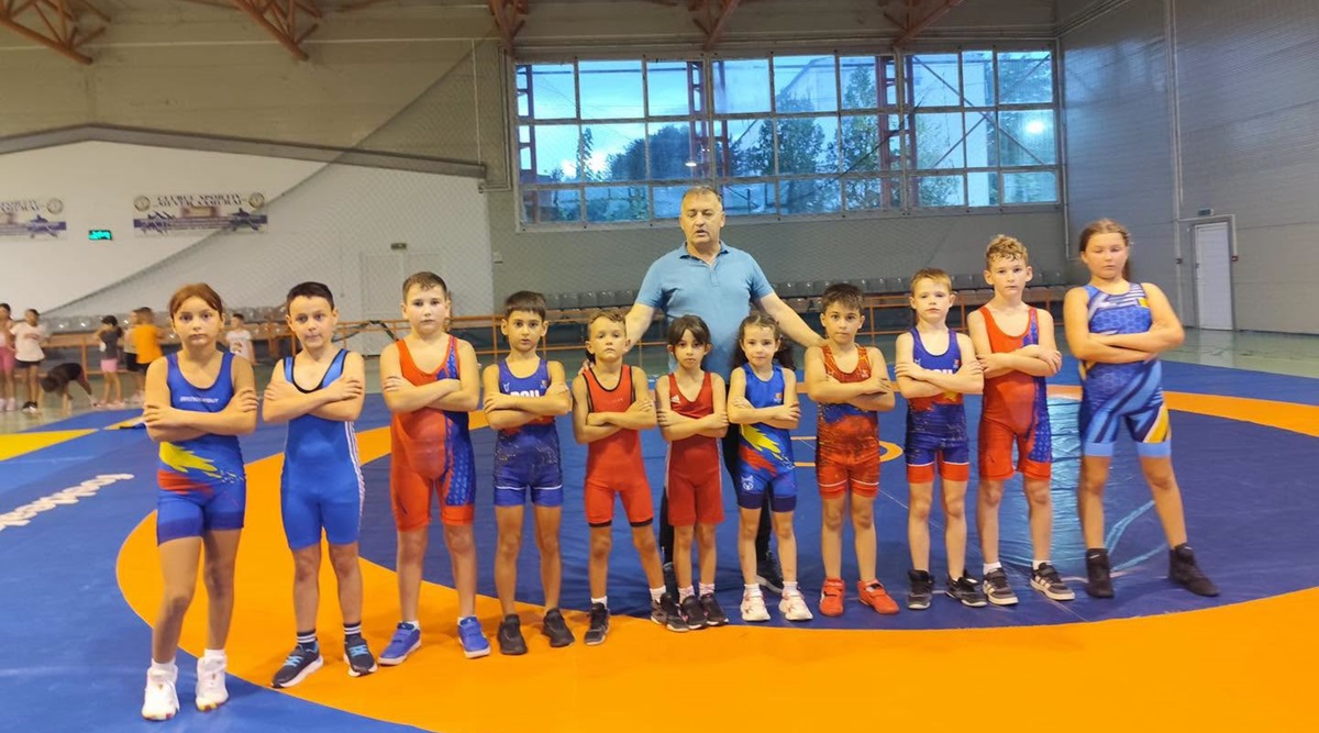 Secția de lupte a CS Medgidia pleacă la Târgoviște, la Campionatul Național de lupte pentru juniori mici! Ce copii vor reprezenta clubul