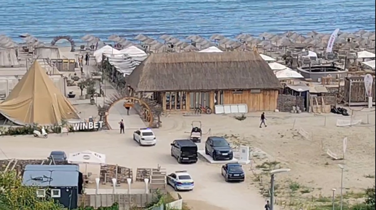 VIDEO ALERTĂ pe Plaja Modern, din Constanța: Ar fi fost găsită o dronă!