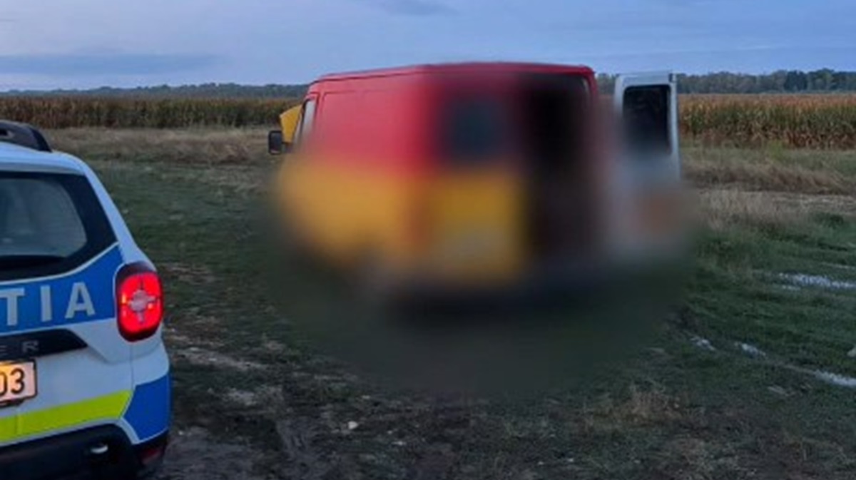 VIDEO Percheziții la Ghindărești: Au fost confiscați mii de litri de motorină, 3 persoane duse la audieri