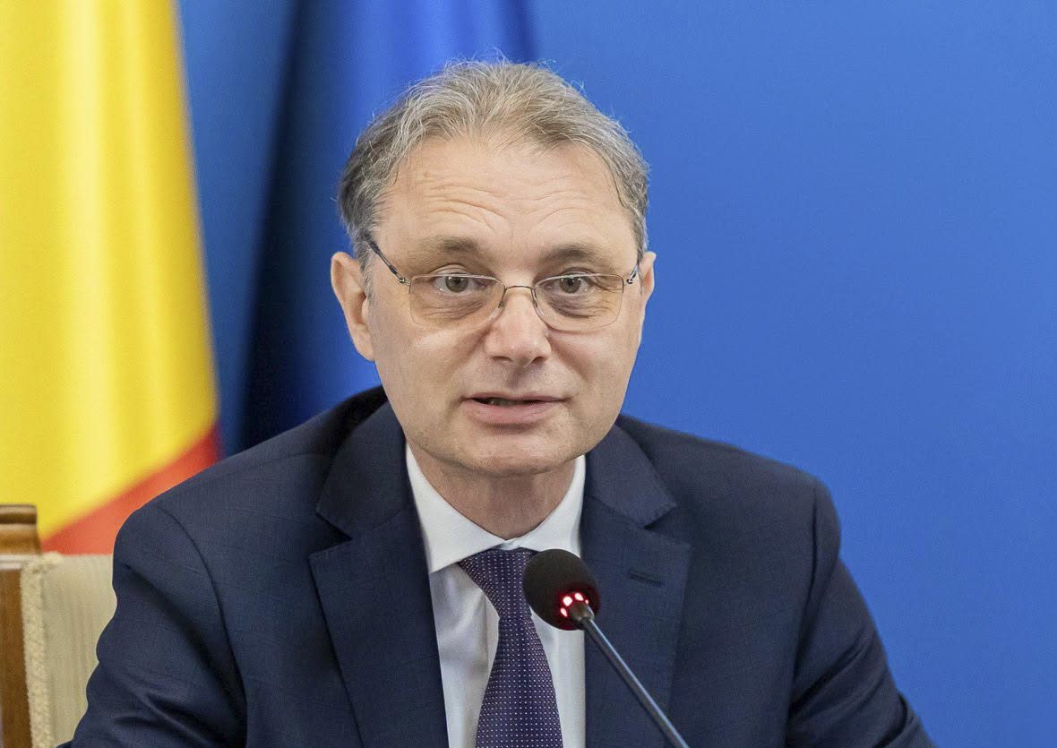 Luca Niculescu a anunțat direcțiile programului său de guvernare. Măsuri pentru creșterea pensiilor mici și adoptarea unei noi legi a salarizării unitare