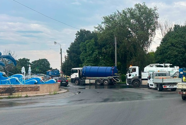 Năvodari: Furnizarea apei, afectată de avaria la conducta de pe strada Constanței. RAJA estimează finalizarea lucrărilor la ora 18.00