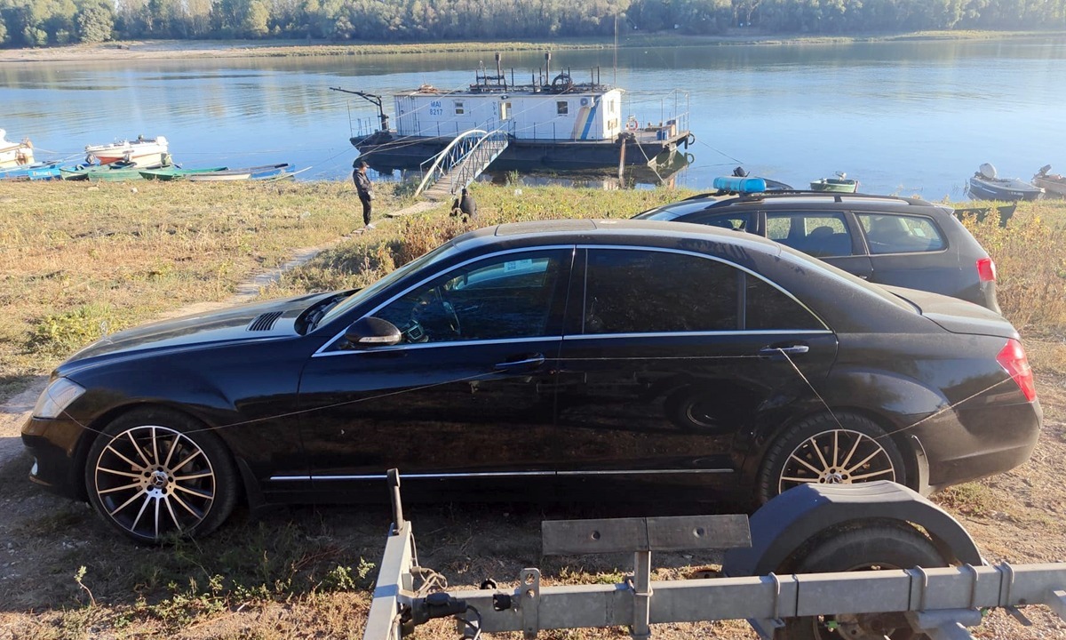 FOTO Autoturism căutat în Irlanda, descoperit la Cernavodă: S-a întocmit dosar penal pentru tăinuire