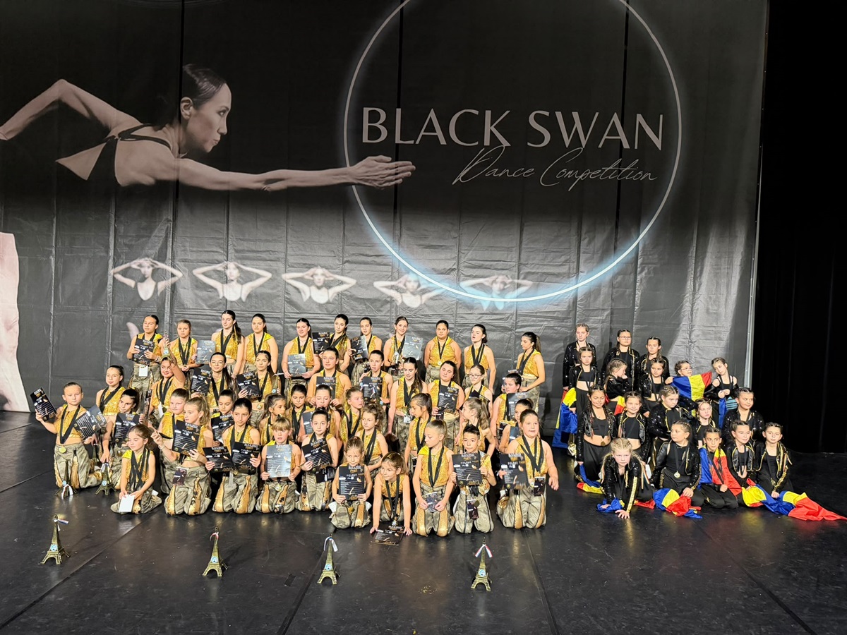 FOTO The Future Dance Studio, fondată în comuna Mihail Kogălniceanu, a cucerit podiumul la competiția internațională Black Swan Paris 2026